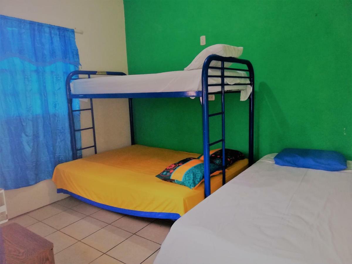 Hostal Leyendas León Buitenkant foto